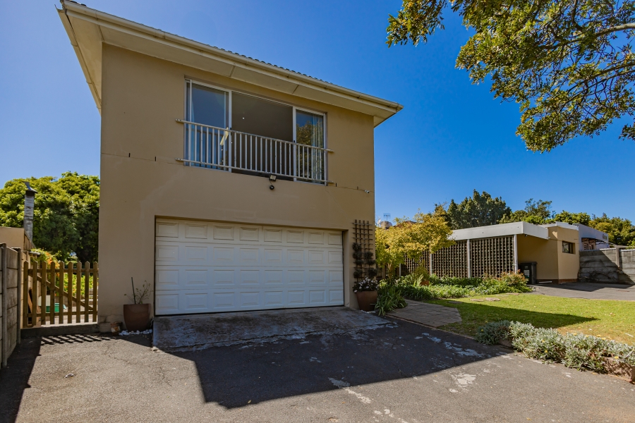 4 Bedroom Property for Sale in Kenridge Western Cape